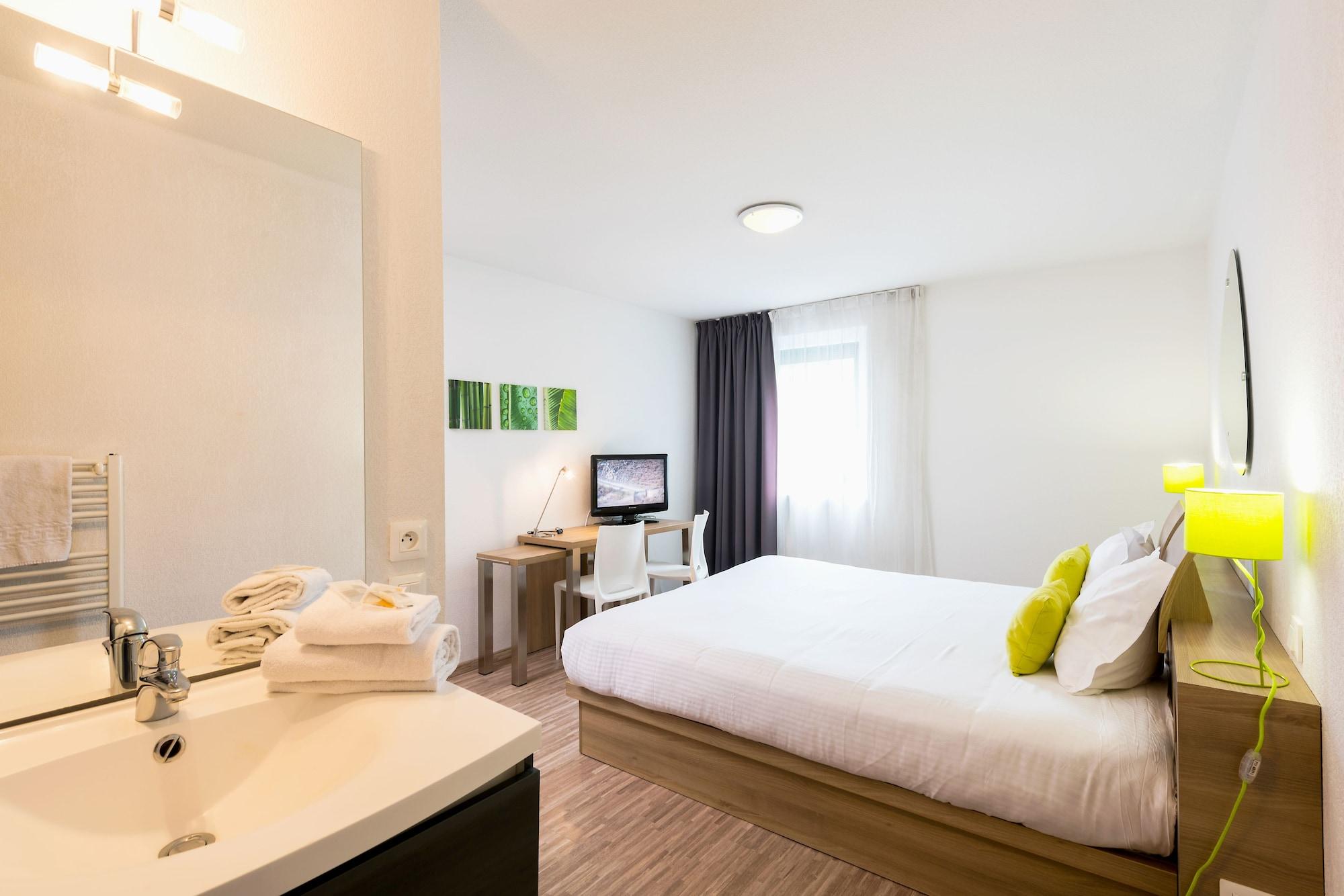 Teneo Apparthotel Bordeaux Merignac - Aeroport Exterior photo